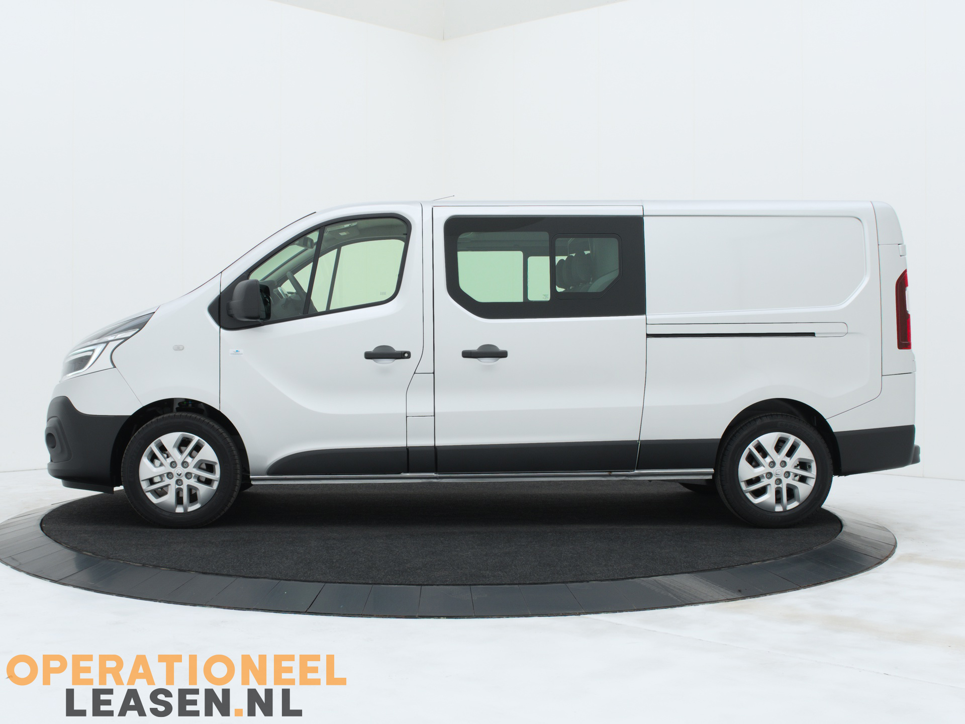 Operational lease Renault master traffic-12